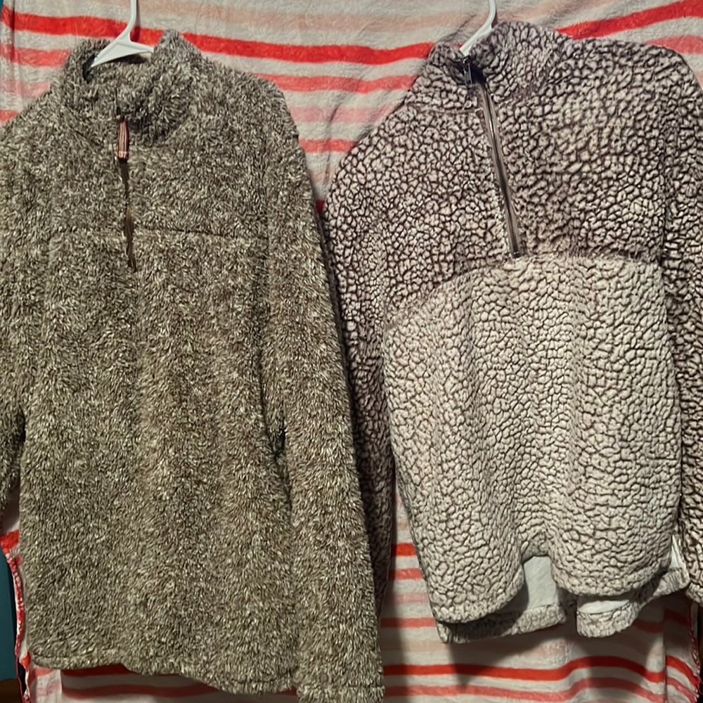 sherpa’s, barley worn, brown/ tan color, perfect  condition